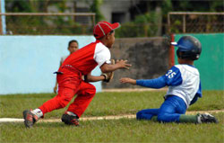 niños deportes beisbol